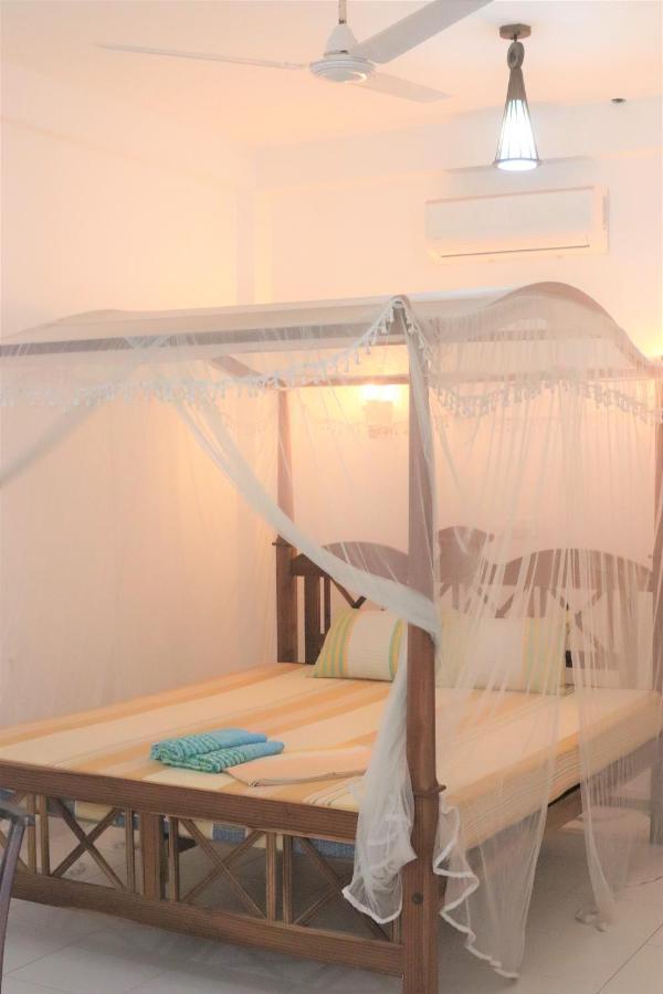 Long Beach Guest House Hikkaduwa Exterior foto